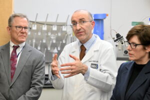 Touring a NIDA IRP Lab